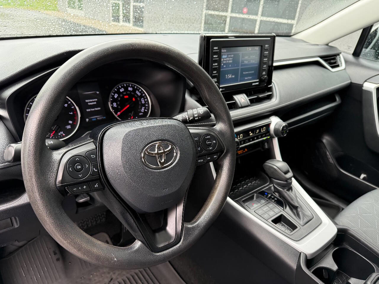 Used 2021 Toyota RAV4 XLE image 12
