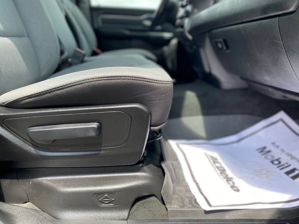 Used 2022 RAM 1500 Big Horn AWD/4WD image 11