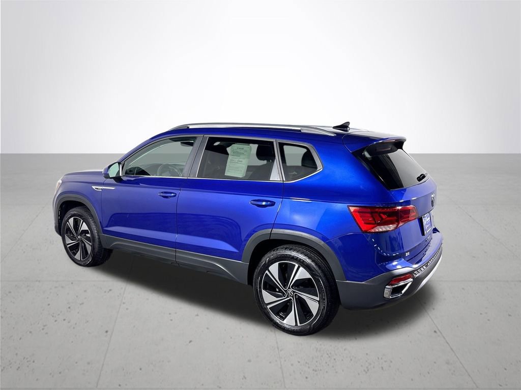 Certified 2024 Volkswagen Taos SE w/ Panoramic Sunroof Package image 8