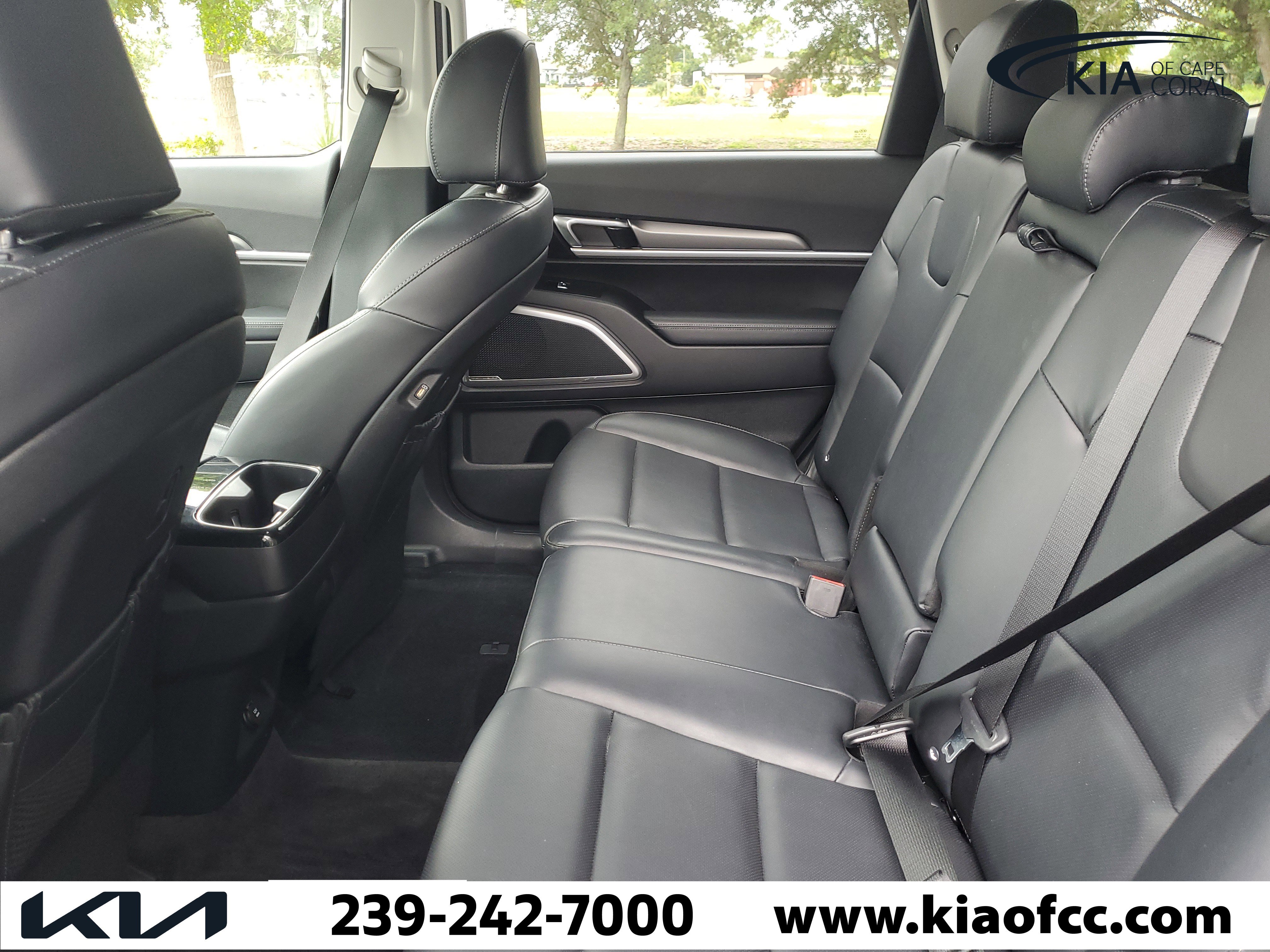 Used 2020 Kia Telluride S w/ S 8 Passenger Seating Package FWD image 11