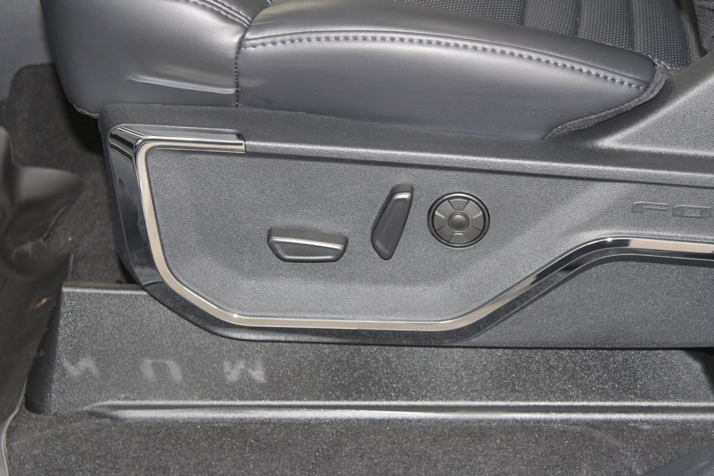 New 2026 Ford F250 Platinum image 26