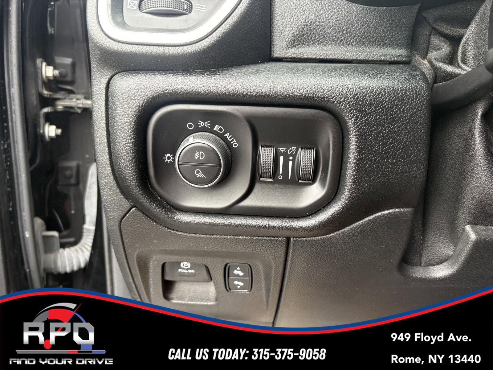Used 2022 RAM 1500 Laramie image 23