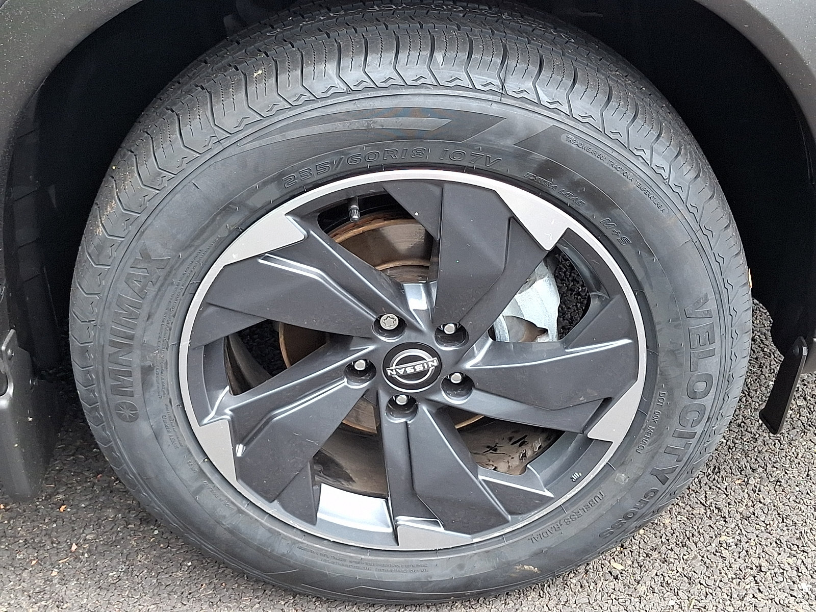 Certified 2026 Nissan Rogue SV w/ SV Premium Package AWD/4WD image 8