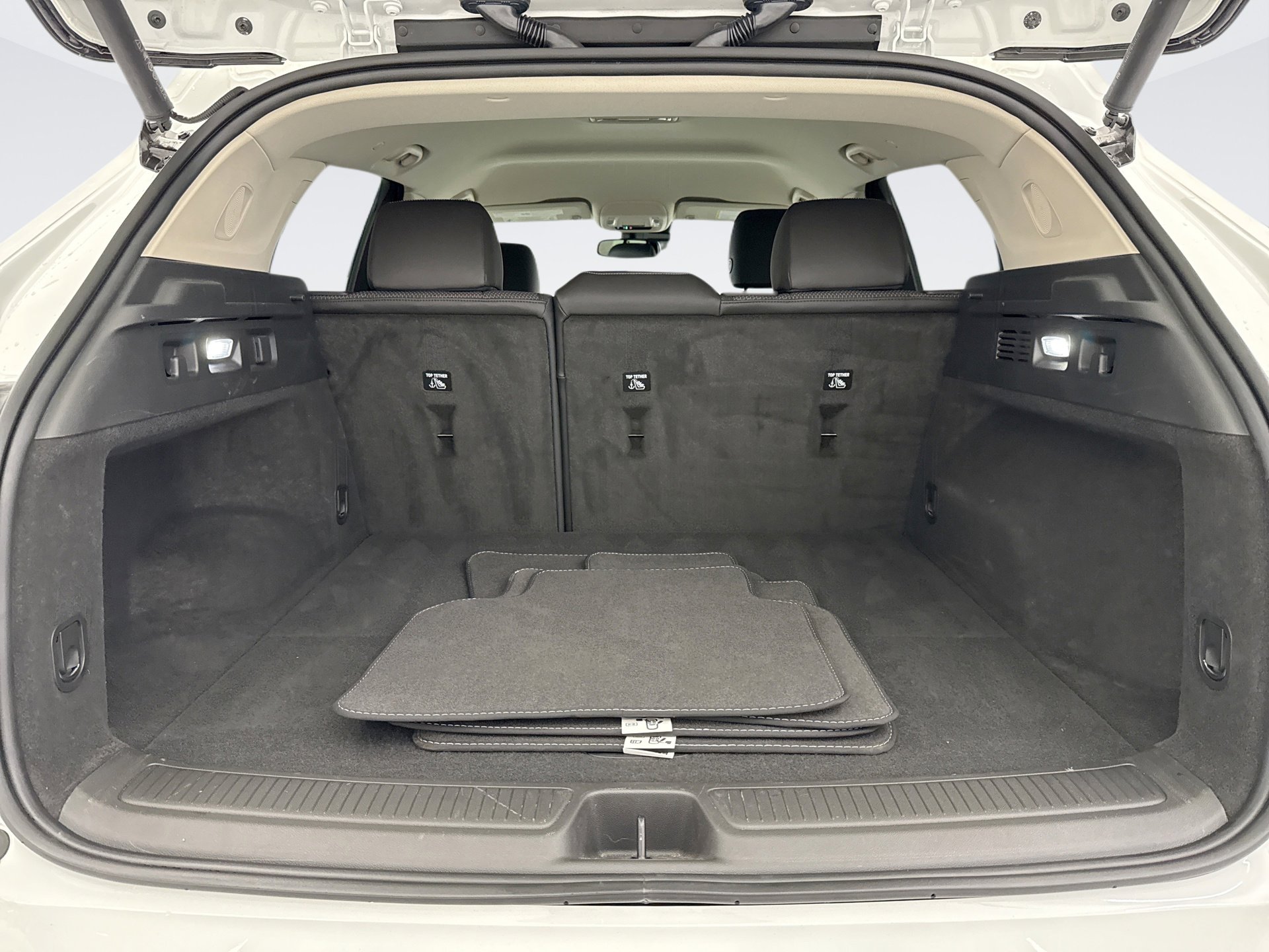 Used 2023 Buick Envision Preferred image 18