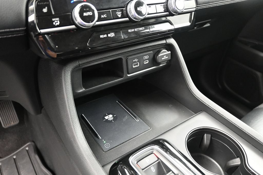 Used 2025 Honda Pilot EX-L image 23