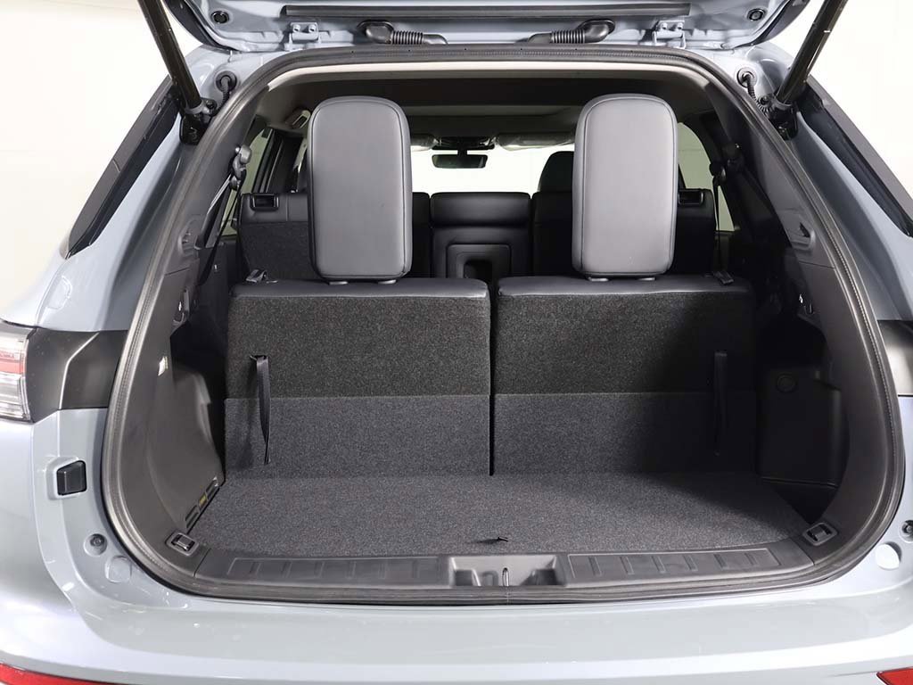 New 2025 Mitsubishi Outlander SE image 20