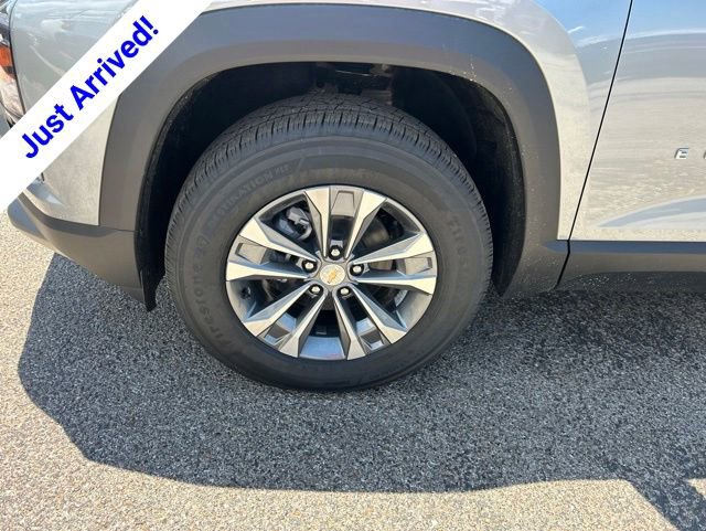 New 2026 Chevrolet Equinox LT w/ Convenience Package II FWD image 10
