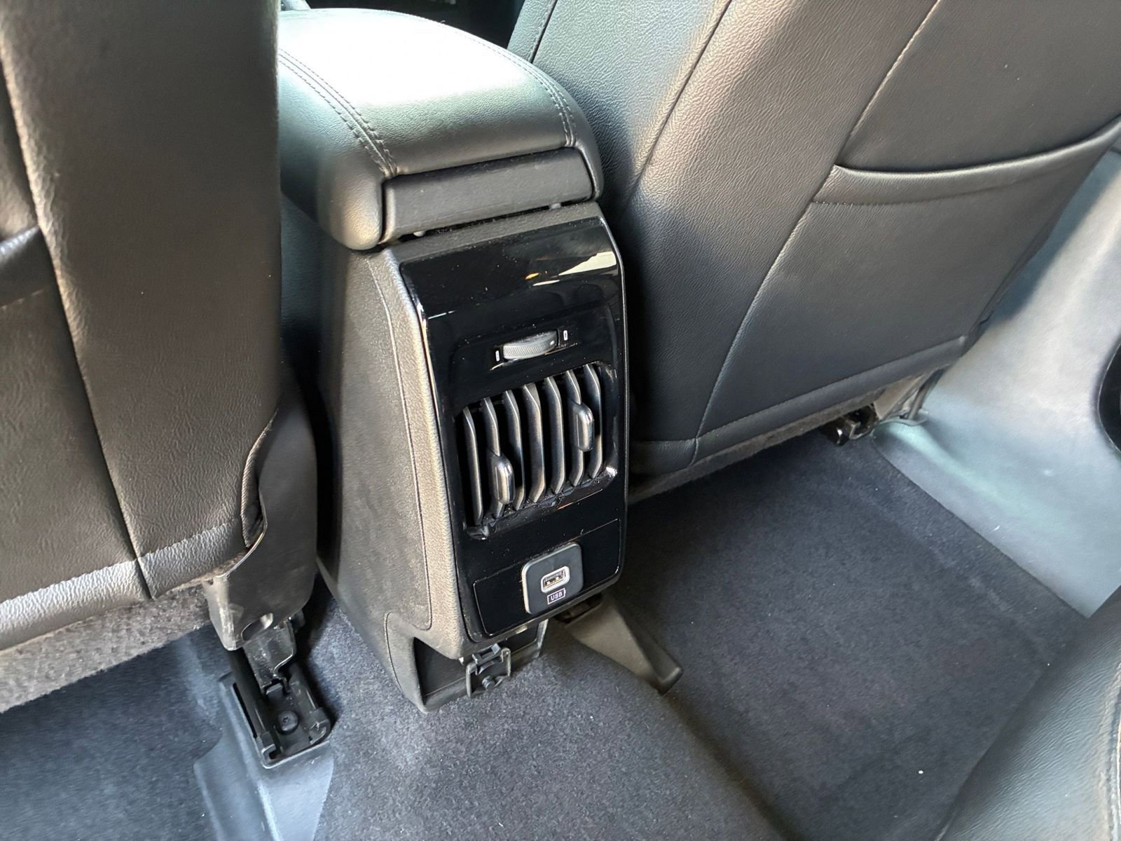 Used 2025 Jeep Compass Limited AWD/4WD image 23