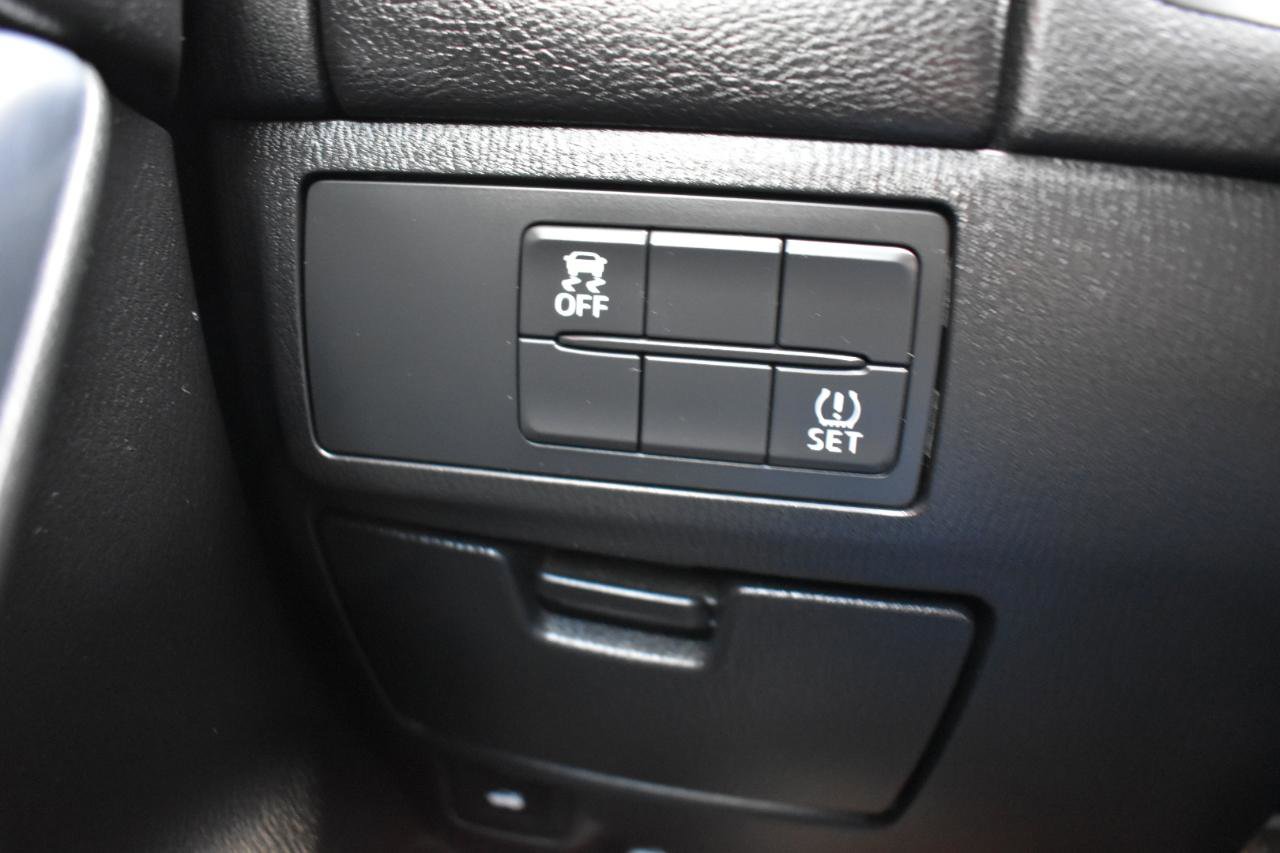 Used 2017 MAZDA MAZDA6 Touring image 35