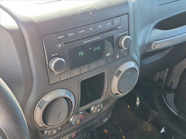 Used 2016 Jeep Wrangler Unlimited Sport AWD/4WD image 13