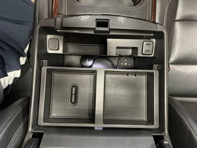 Used 2019 GMC Yukon SLT w/ Premium Edition AWD/4WD image 33