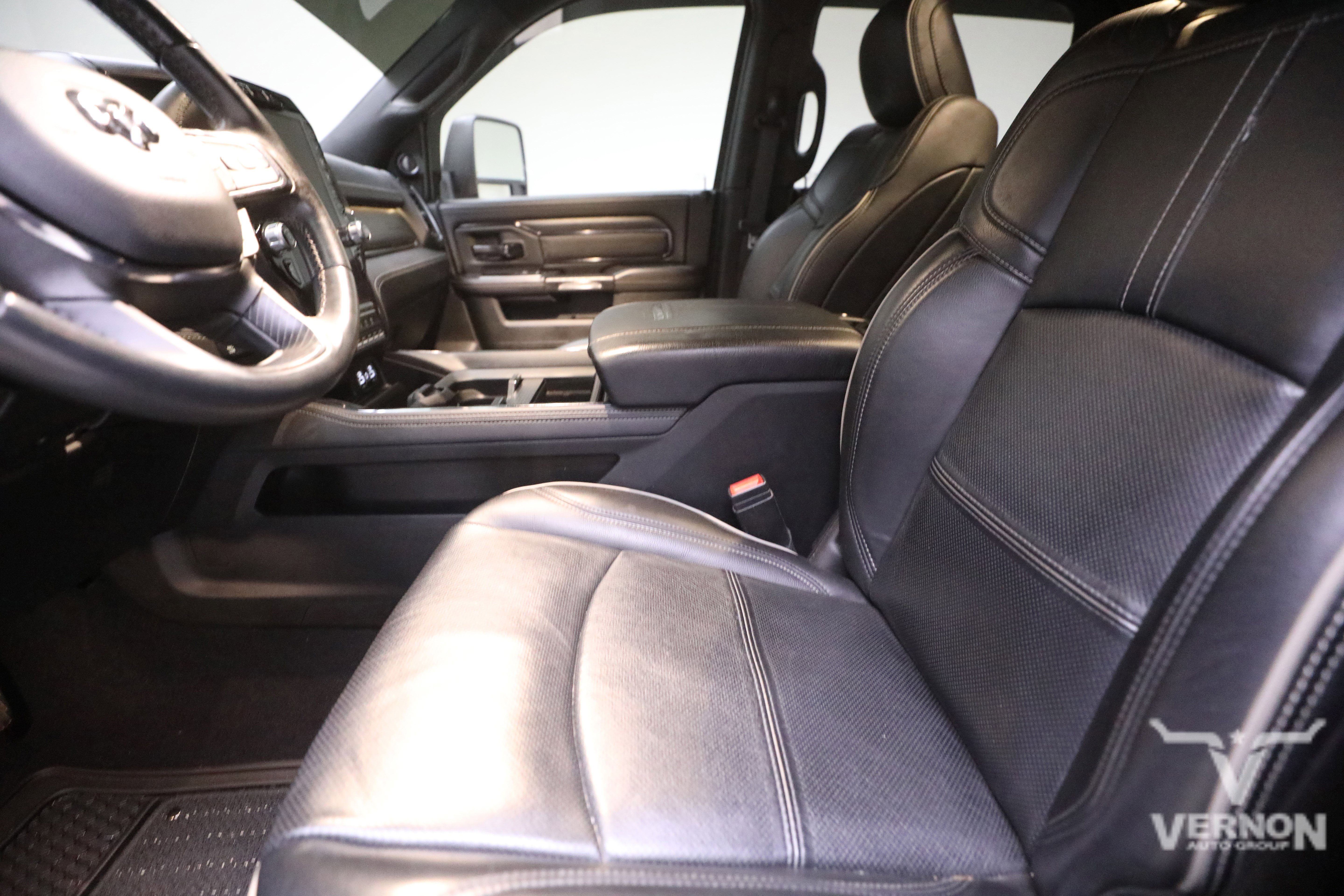 Used 2024 RAM 3500 Limited image 10