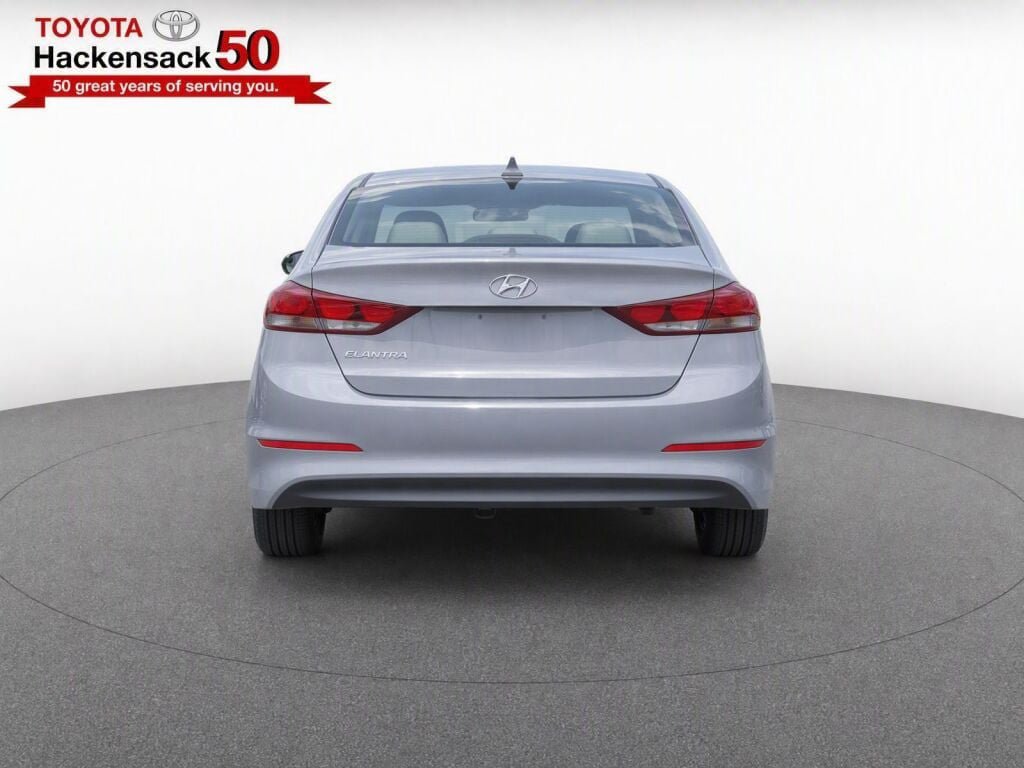 Used 2018 Hyundai Elantra SEL FWD image 7