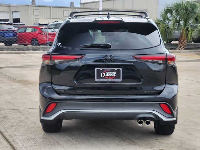 Used 2025 Toyota Highlander XSE AWD/4WD image 6