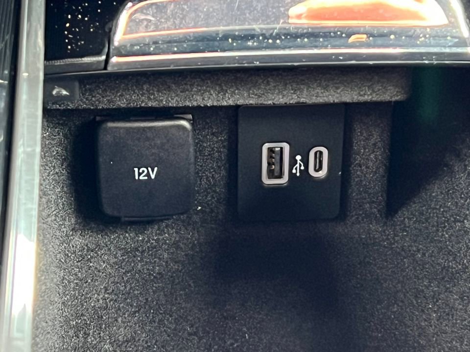 Used 2021 Lincoln Corsair Reserve w/ Equipment Group 201A AWD/4WD image 26