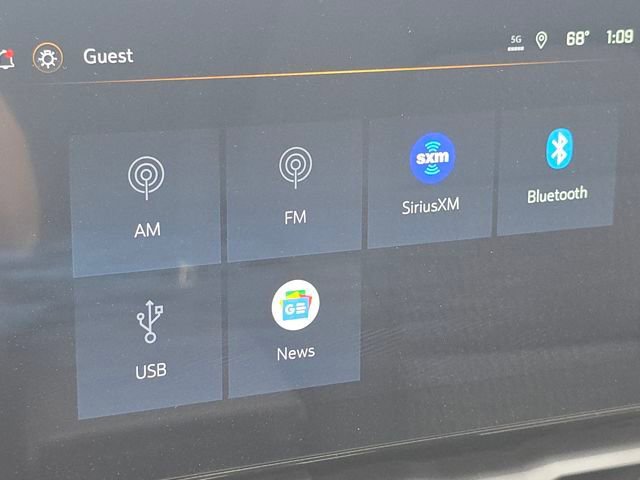 New 2026 Chevrolet Equinox LT w/ Safety and Technology Package image 9
