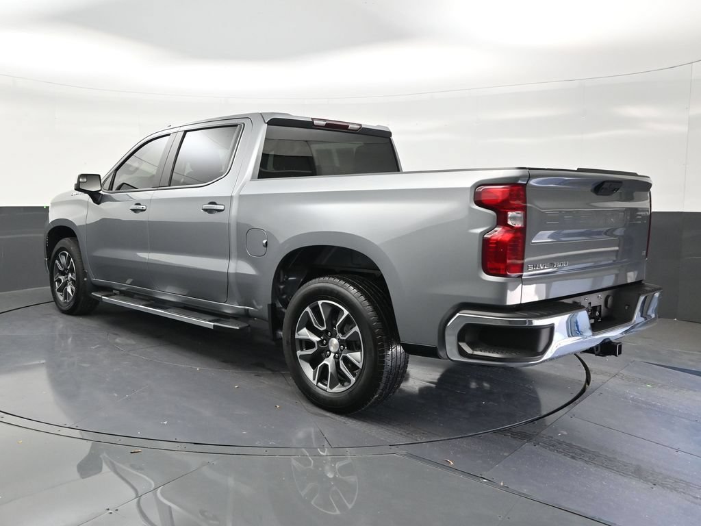Used 2024 Chevrolet Silverado 1500 LT RWD image 3