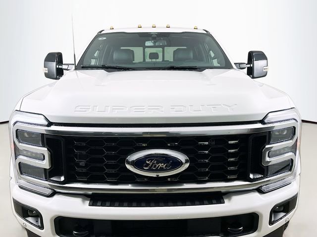 New 2026 Ford F450 Platinum w/ FX4 Off-Road Package image 2