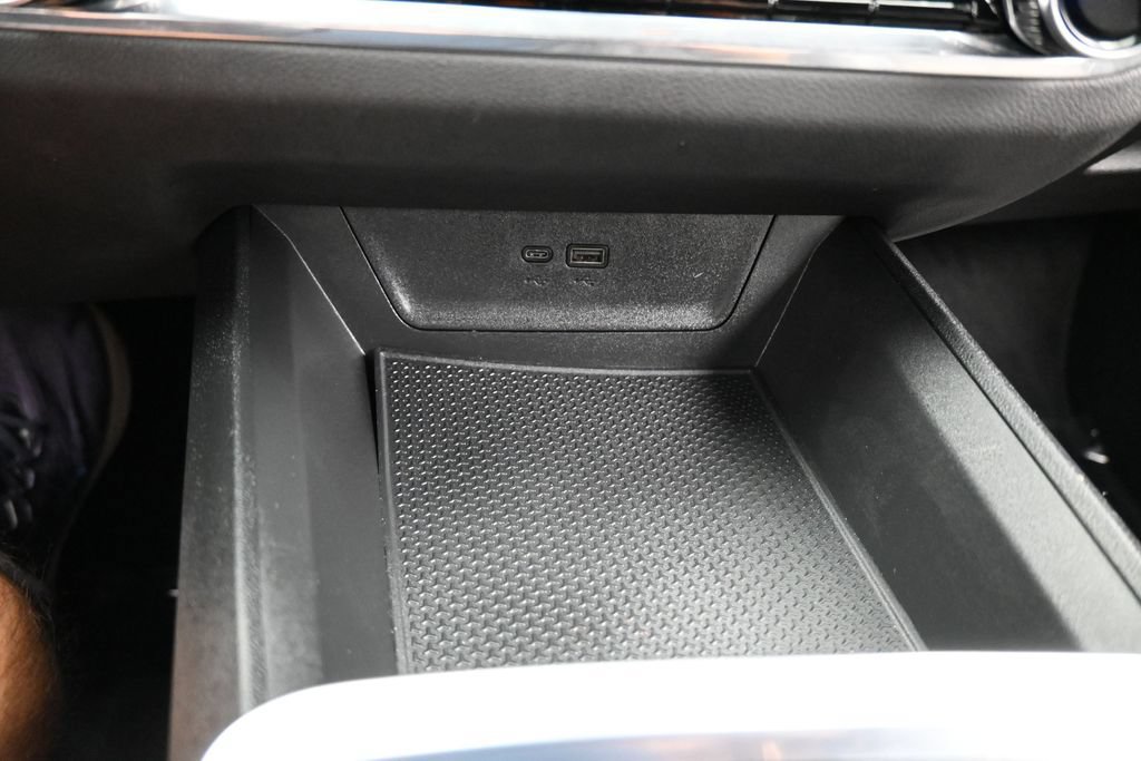 Used 2025 Chevrolet Equinox LT w/ Convenience Package II FWD image 35