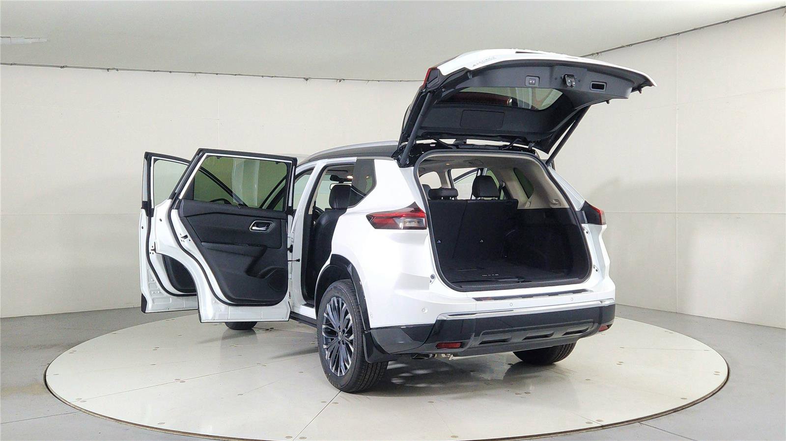 New 2026 Nissan Rogue Platinum w/ Platinum Premium Package image 11