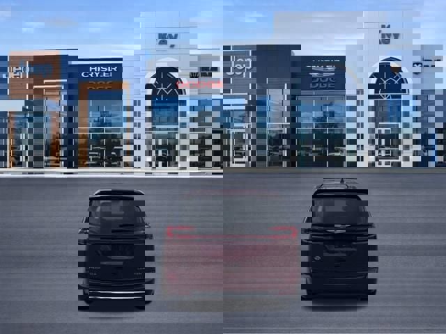 Used 2023 Chrysler Pacifica Limited FWD image 4