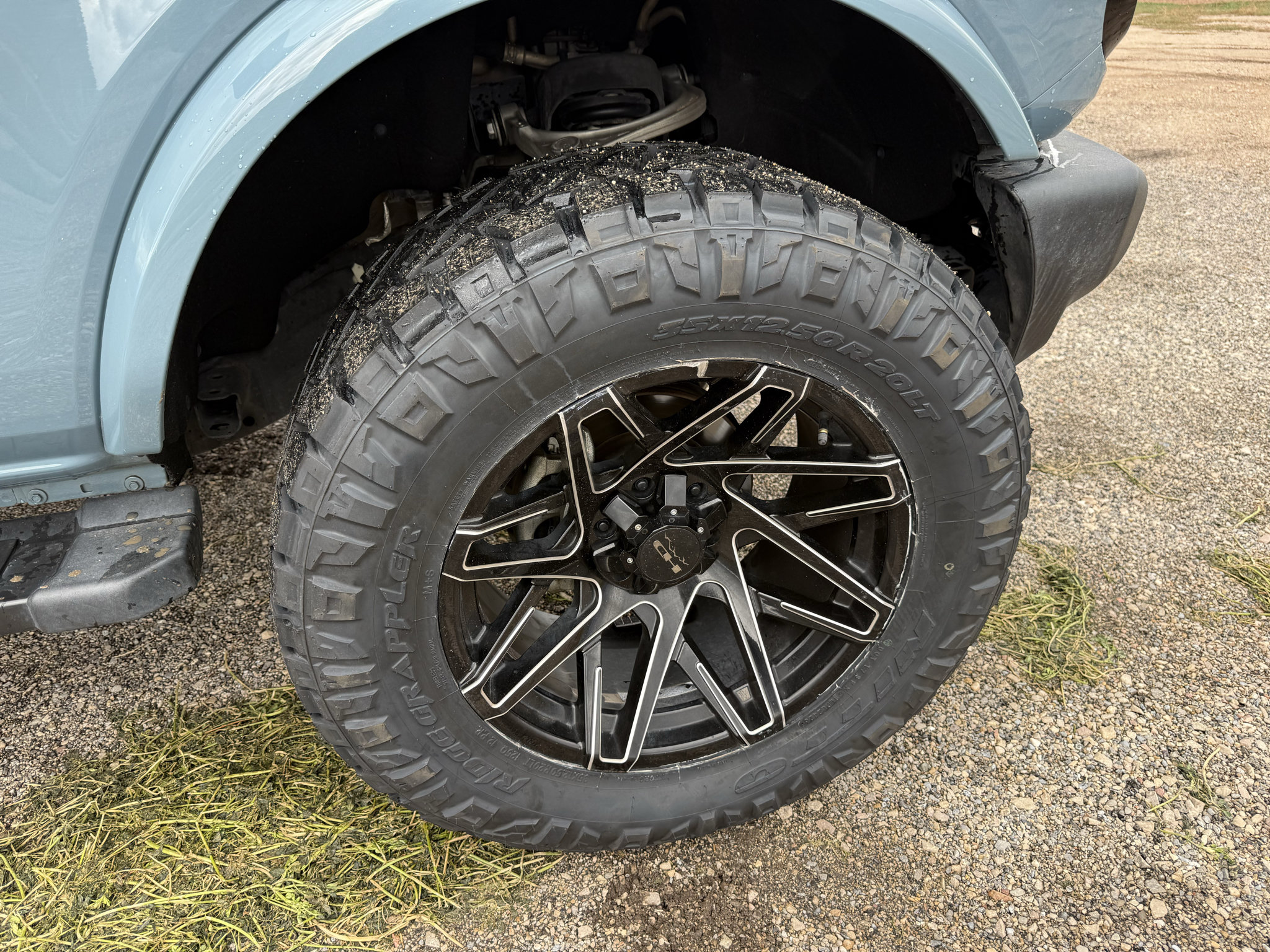 Used 2021 Ford Bronco Outer Banks AWD/4WD image 9