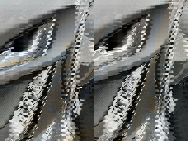 New 2026 Chevrolet Equinox LT w/ Convenience Package II image 24