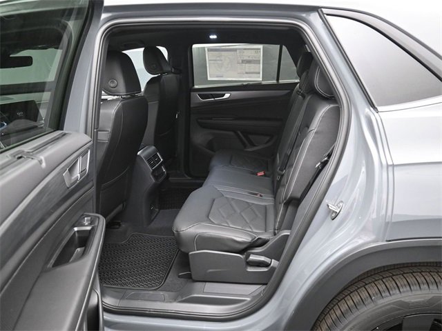 New 2026 Volkswagen Atlas Cross Sport SE image 11