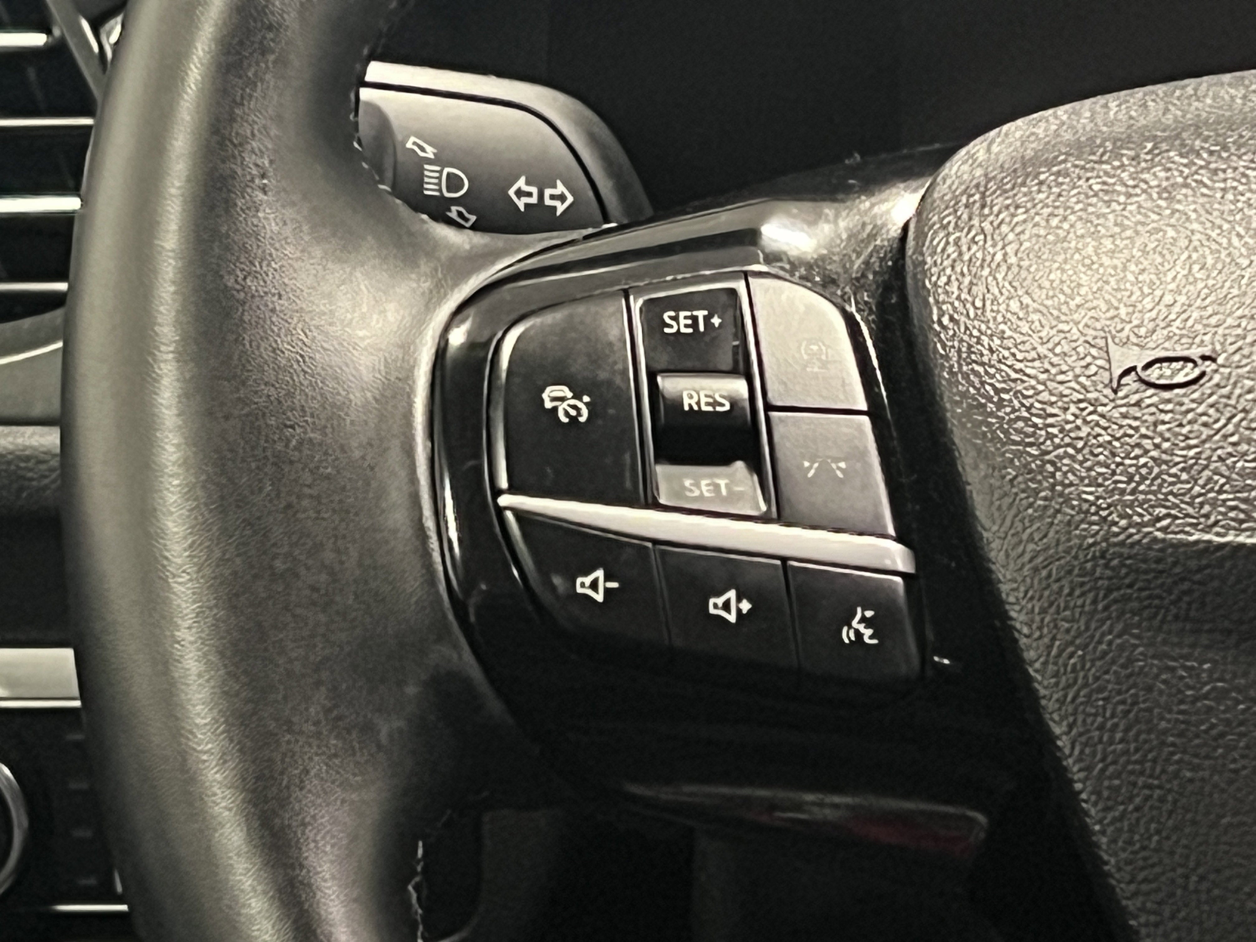 Used 2024 Ford Escape SE image 18