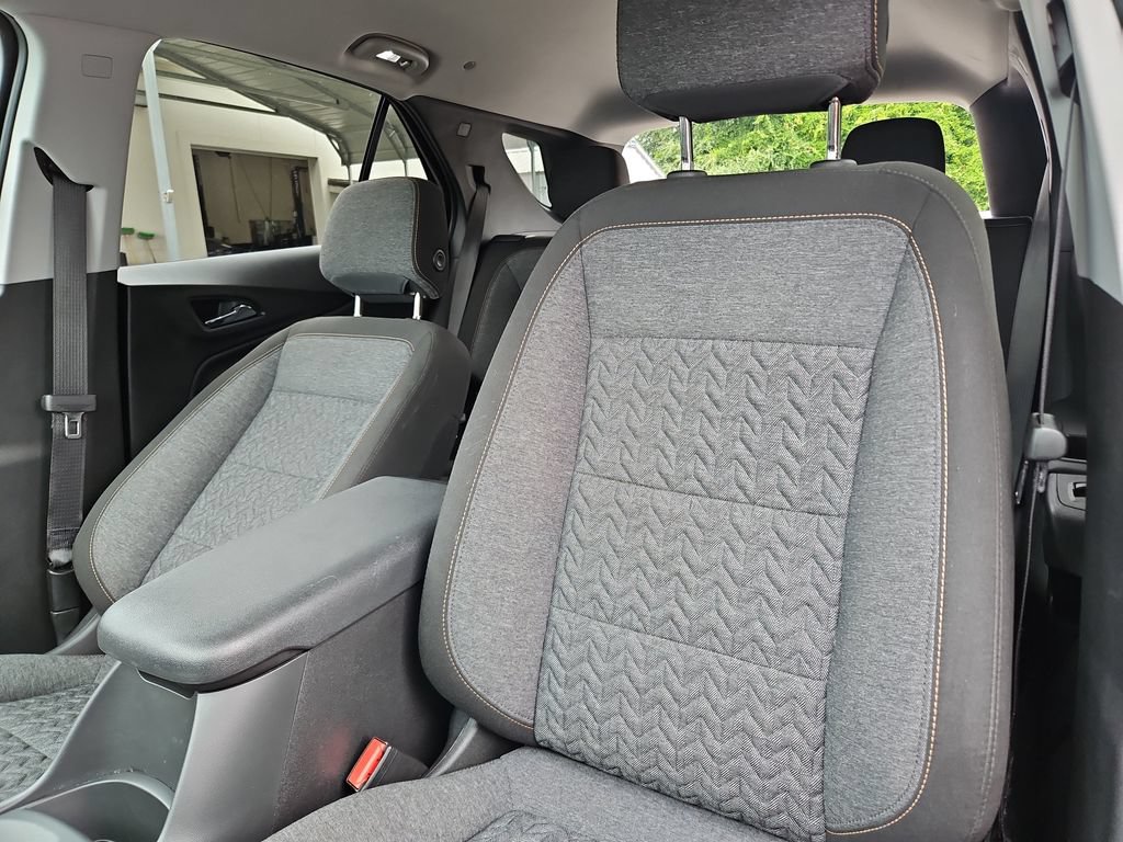 Used 2022 Chevrolet Equinox LT FWD image 22