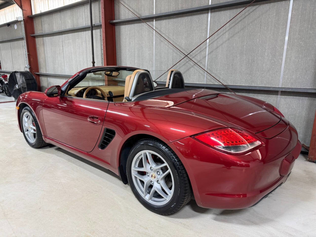 Used 2011 Porsche Boxster image 9