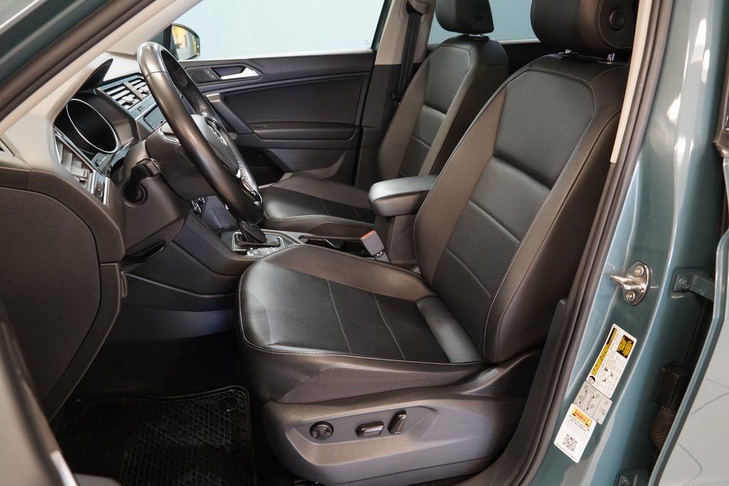 Used 2019 Volkswagen Tiguan S image 3