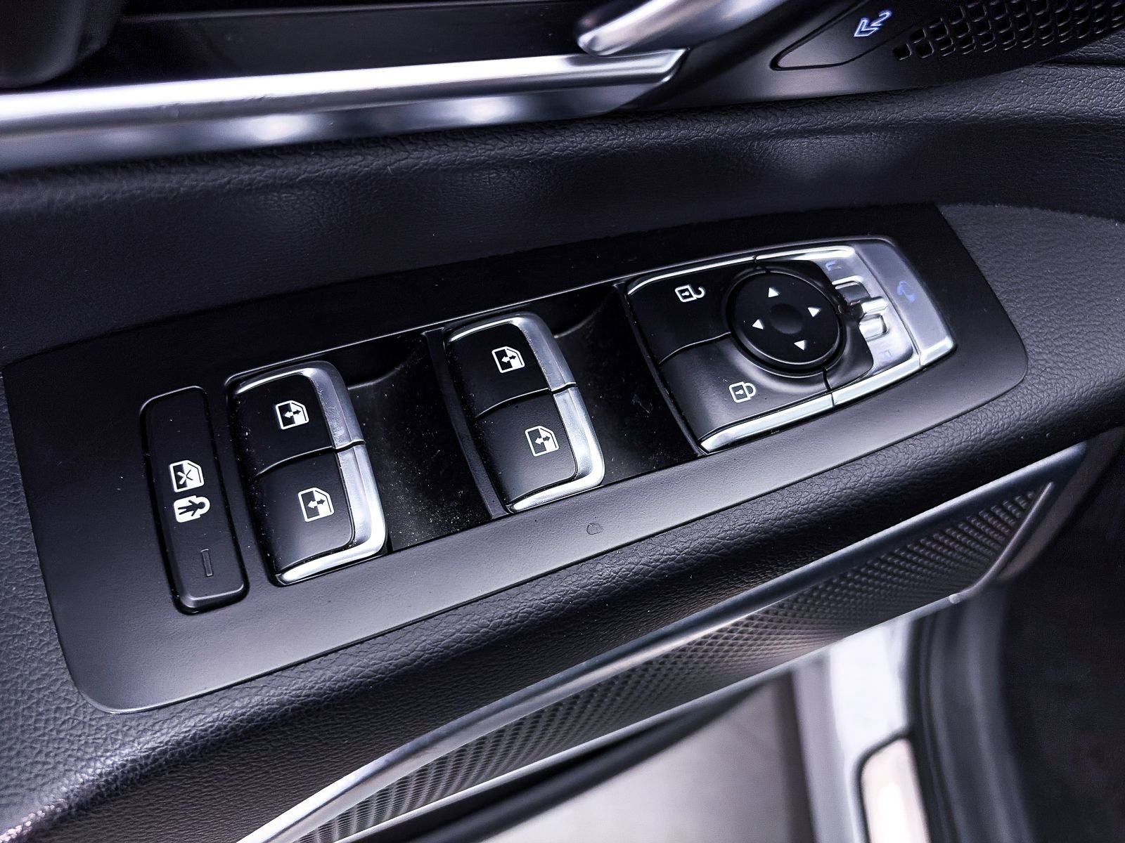 Certified 2023 Kia Telluride SX Prestige X-Pro AWD/4WD image 21