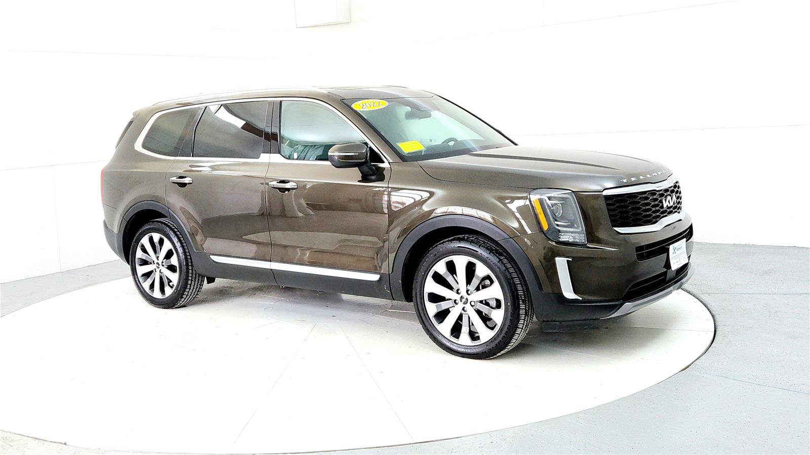 Used 2022 Kia Telluride S image 7