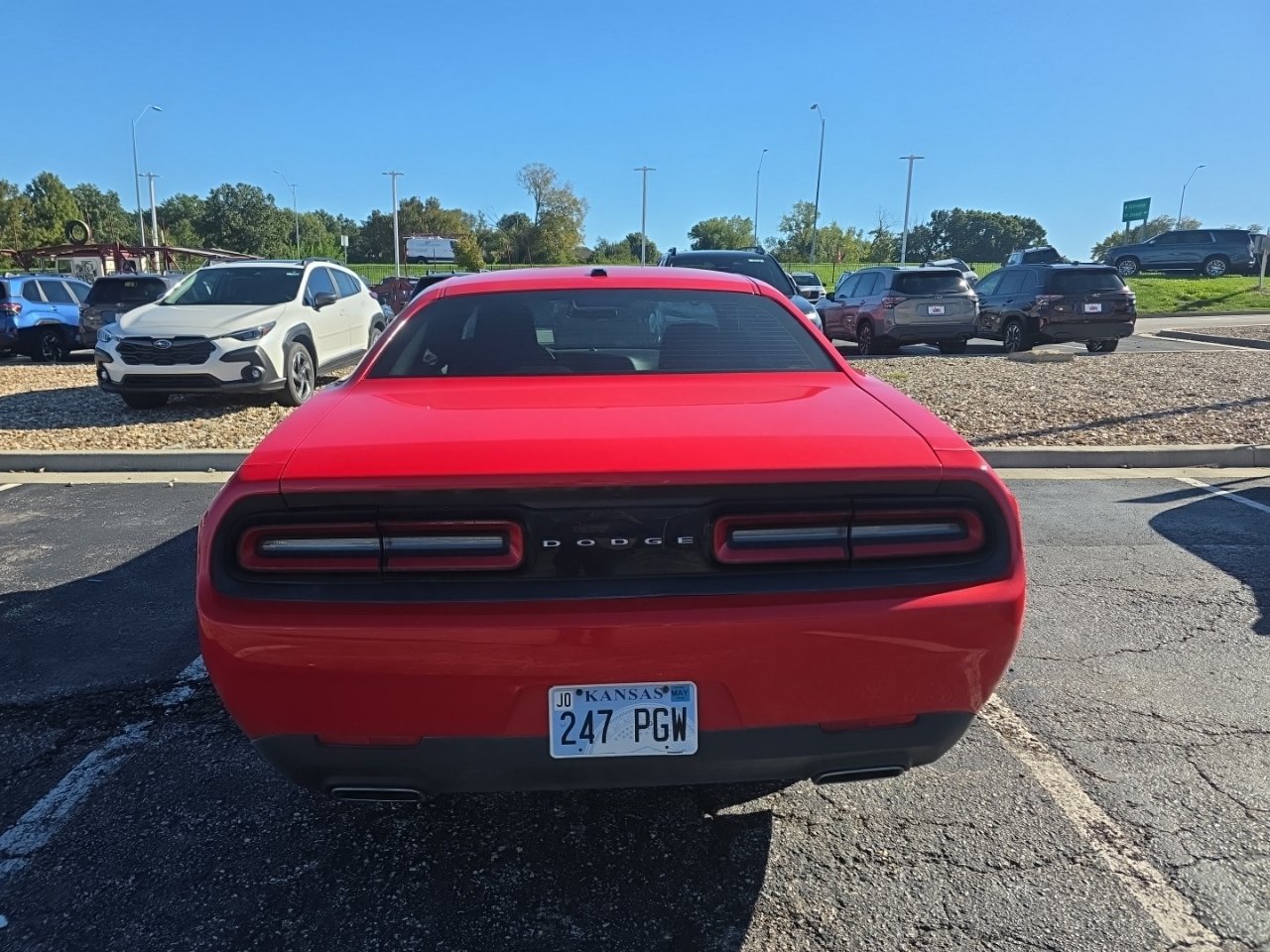 Used 2015 Dodge Challenger SXT RWD image 6