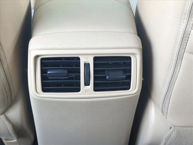 Used 2019 Nissan Rogue SL w/ Premium Package image 19