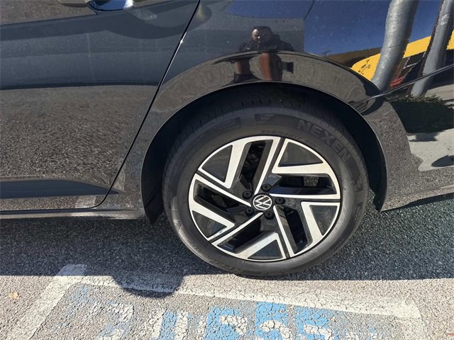 Certified 2022 Volkswagen Jetta SEL image 6