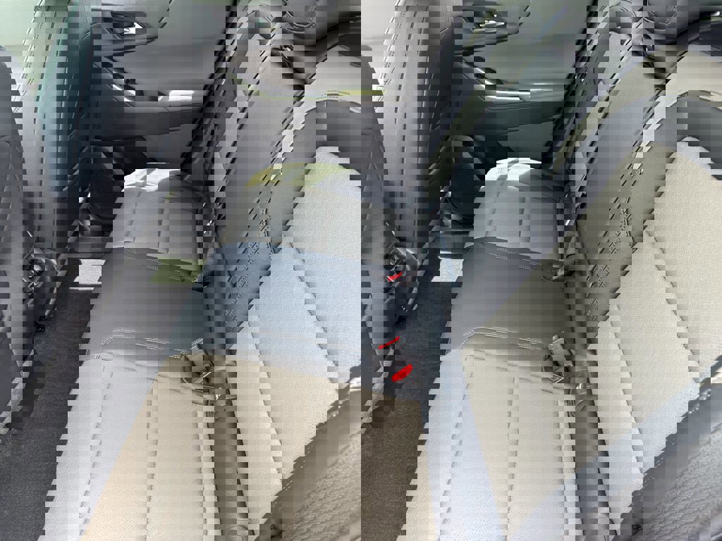 New 2026 Chevrolet Equinox LT w/ Convenience Package II image 23