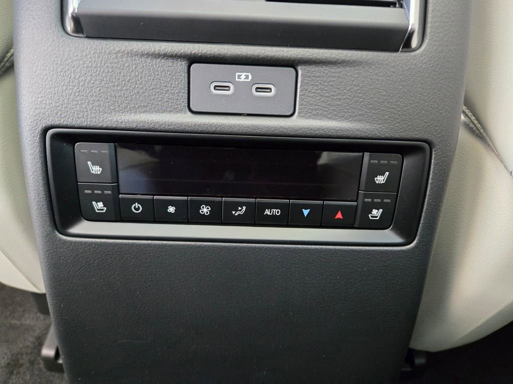 New 2025 MAZDA CX-90 3.3 Turbo S w/ Premium Plus image 15