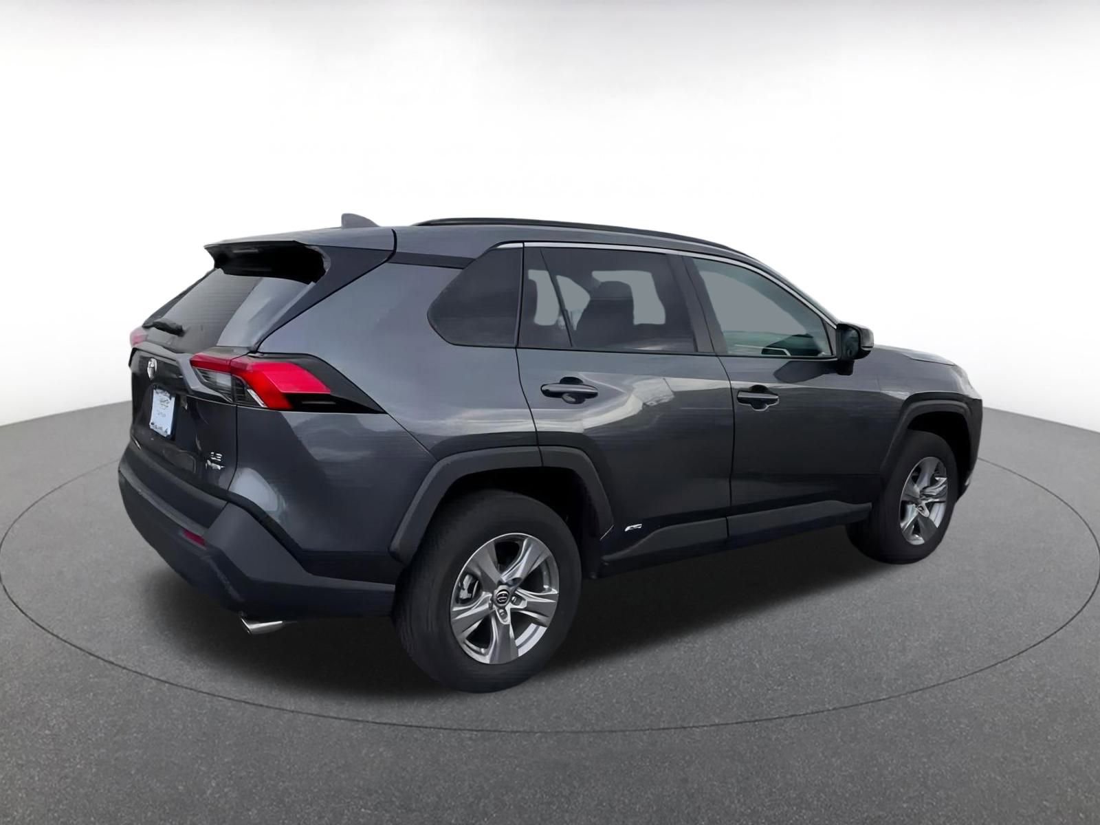 Used 2025 Toyota RAV4 LE image 15