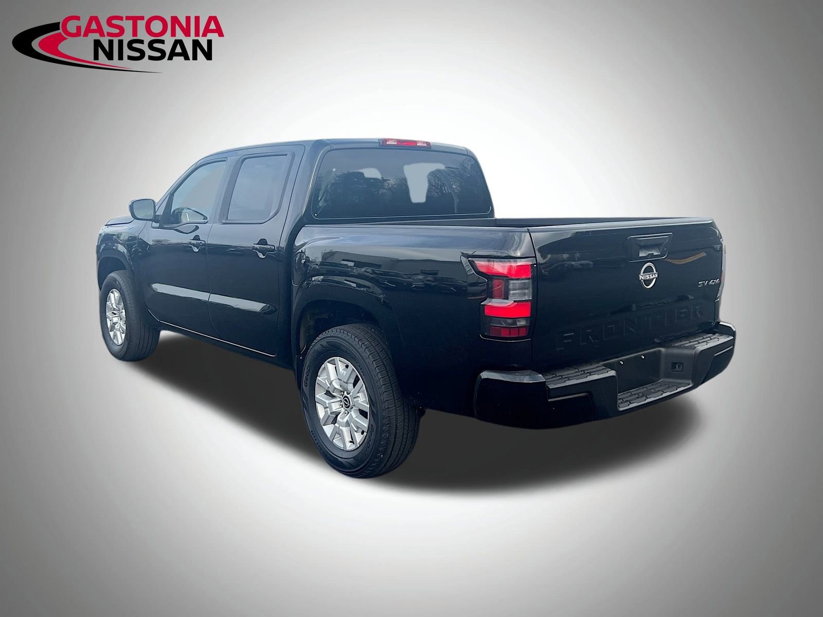 Used 2023 Nissan Frontier SV image 6