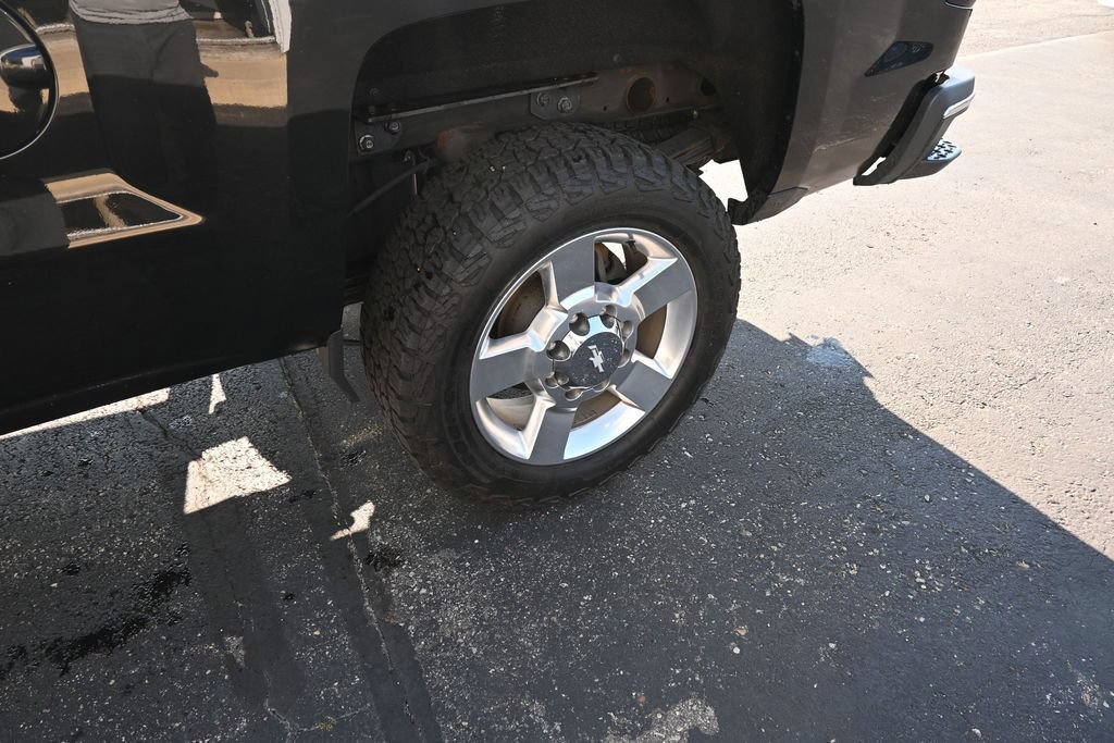 Used 2019 Chevrolet Silverado 2500 LT w/ All Star Edition AWD/4WD image 29