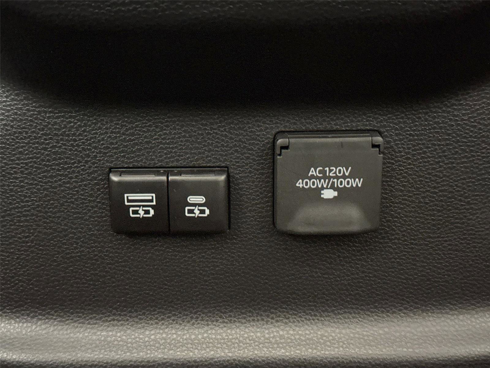 Certified 2024 Toyota Sequoia Capstone image 39