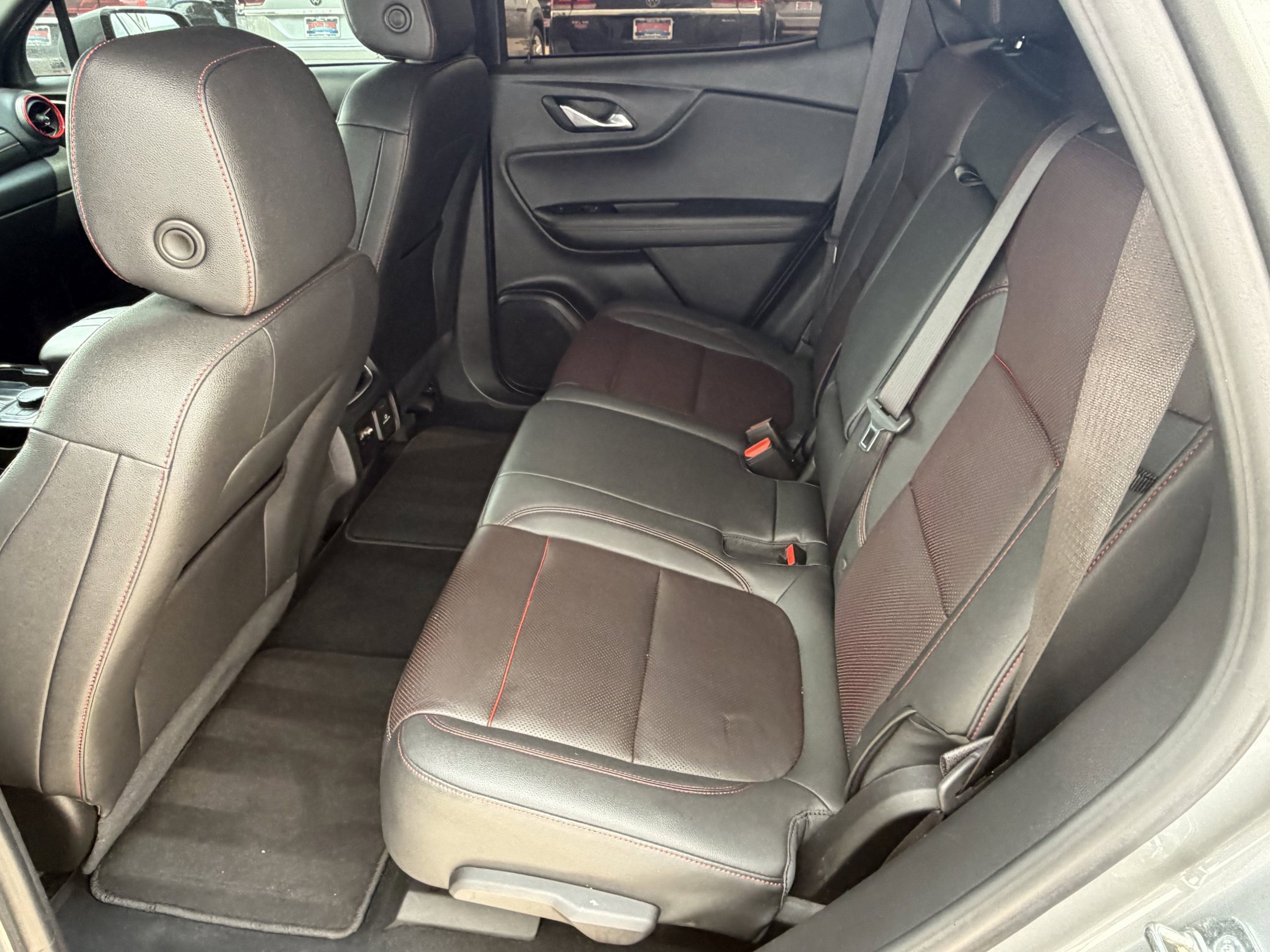 Used 2023 Chevrolet Blazer RS w/ Enhanced Convenience Package FWD image 27