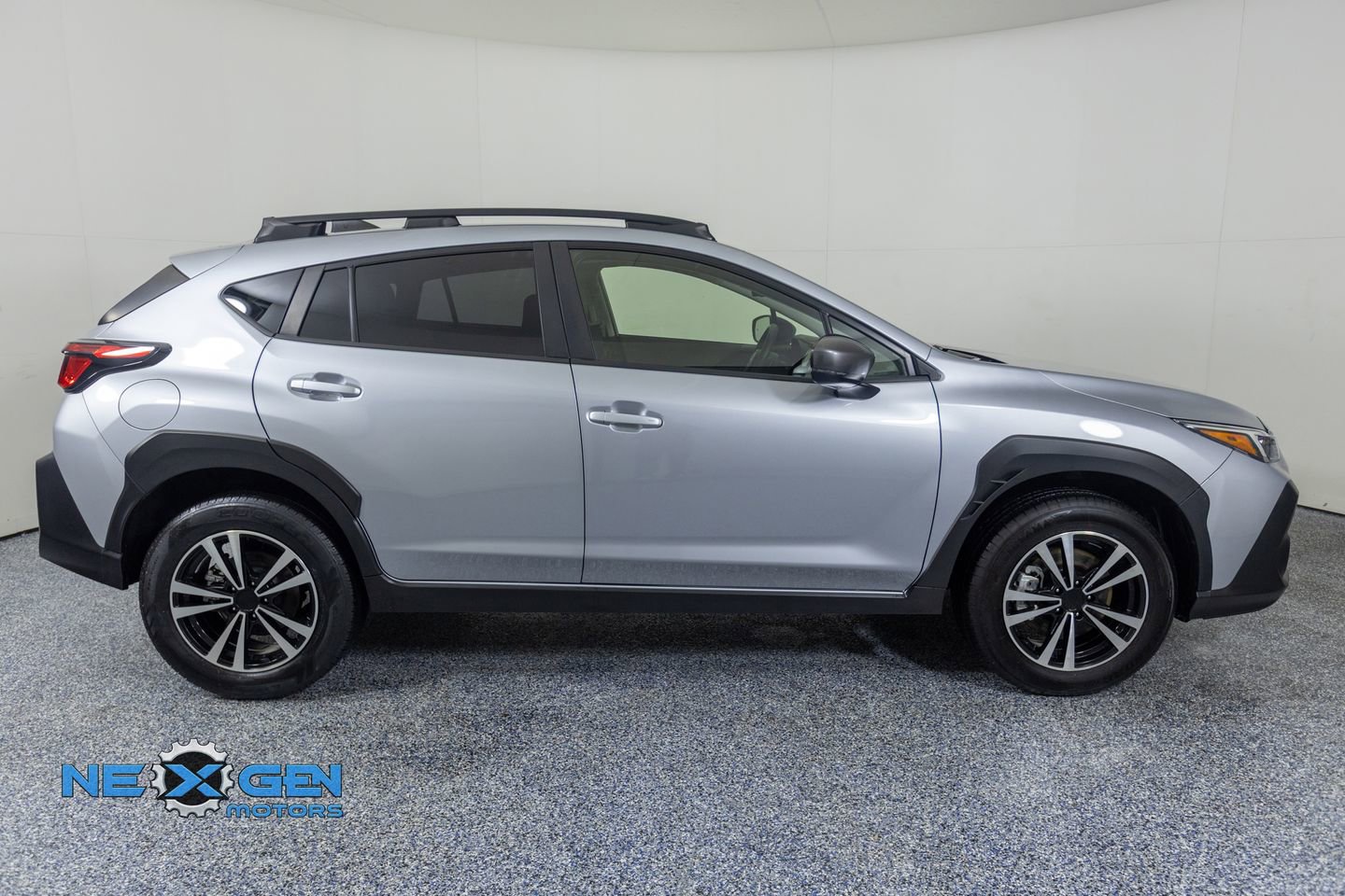 Used 2024 Subaru Crosstrek 2.0i Premium AWD/4WD image 8