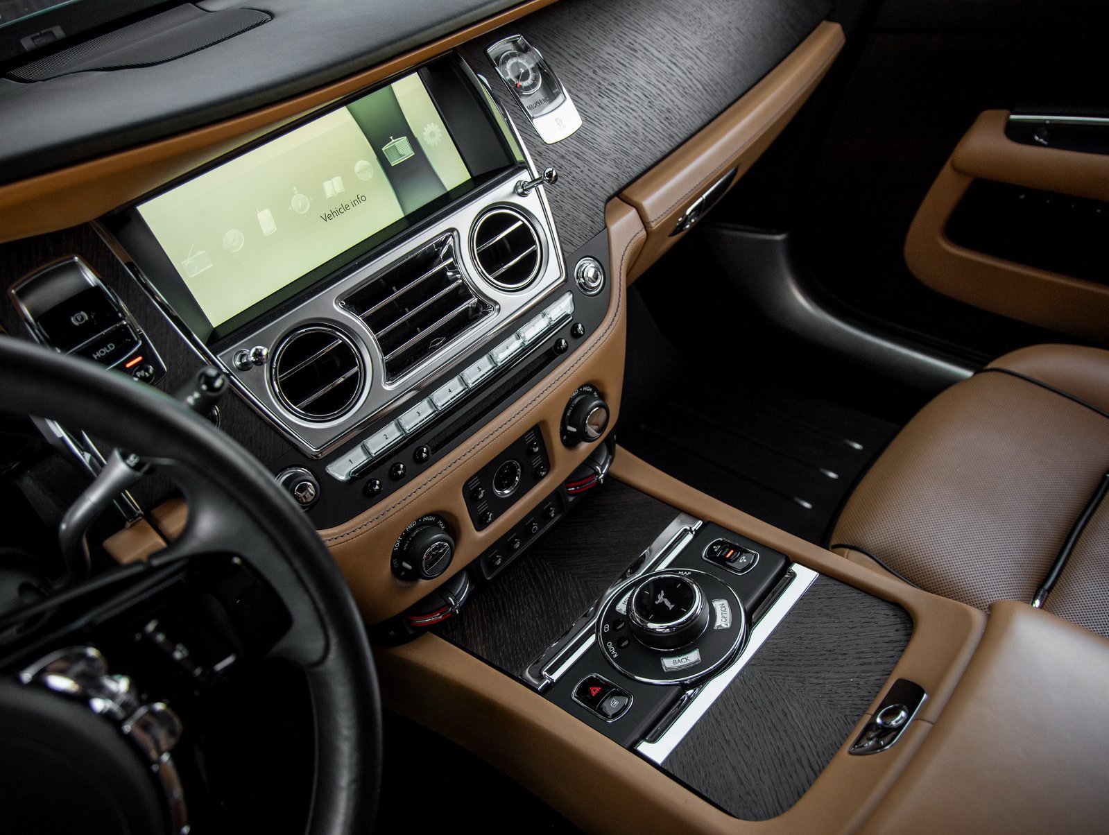 Used 2017 Rolls-Royce Wraith image 37