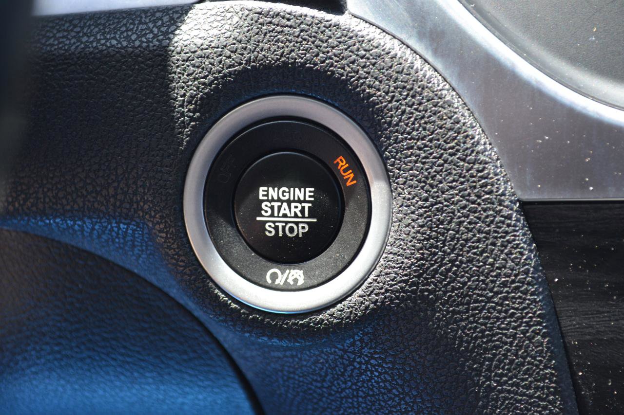 Used 2018 Chrysler 300 Touring L AWD/4WD image 24