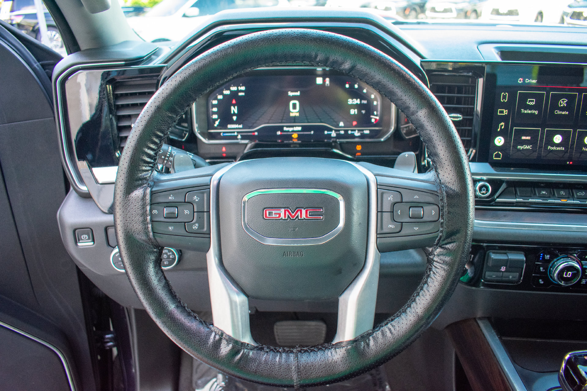 Used 2022 GMC Sierra 1500 SLT w/ SLT Premium Package RWD image 28