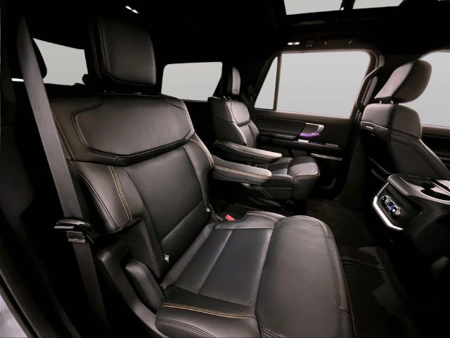 Used 2025 Ford Expedition Tremor AWD/4WD image 26