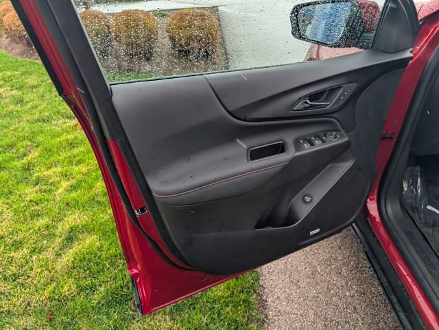 Certified 2024 Chevrolet Equinox RS w/ RS Leather Package image 10